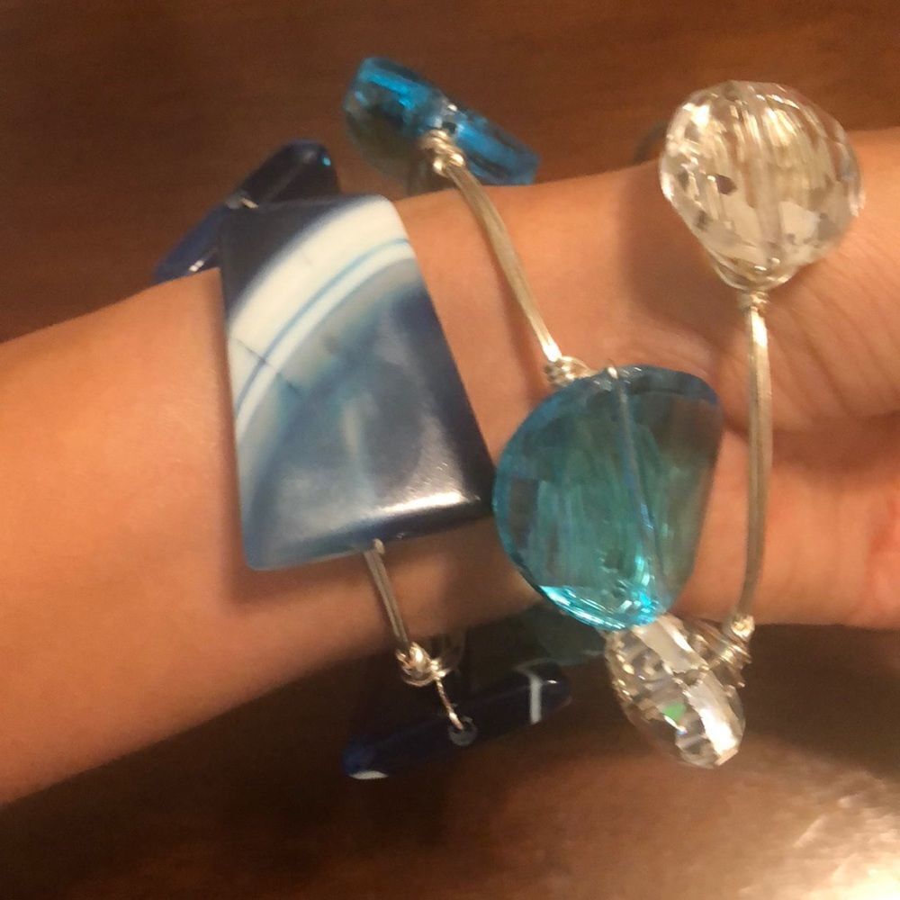 Stoned bundle of bangles - Picture 3 of 4